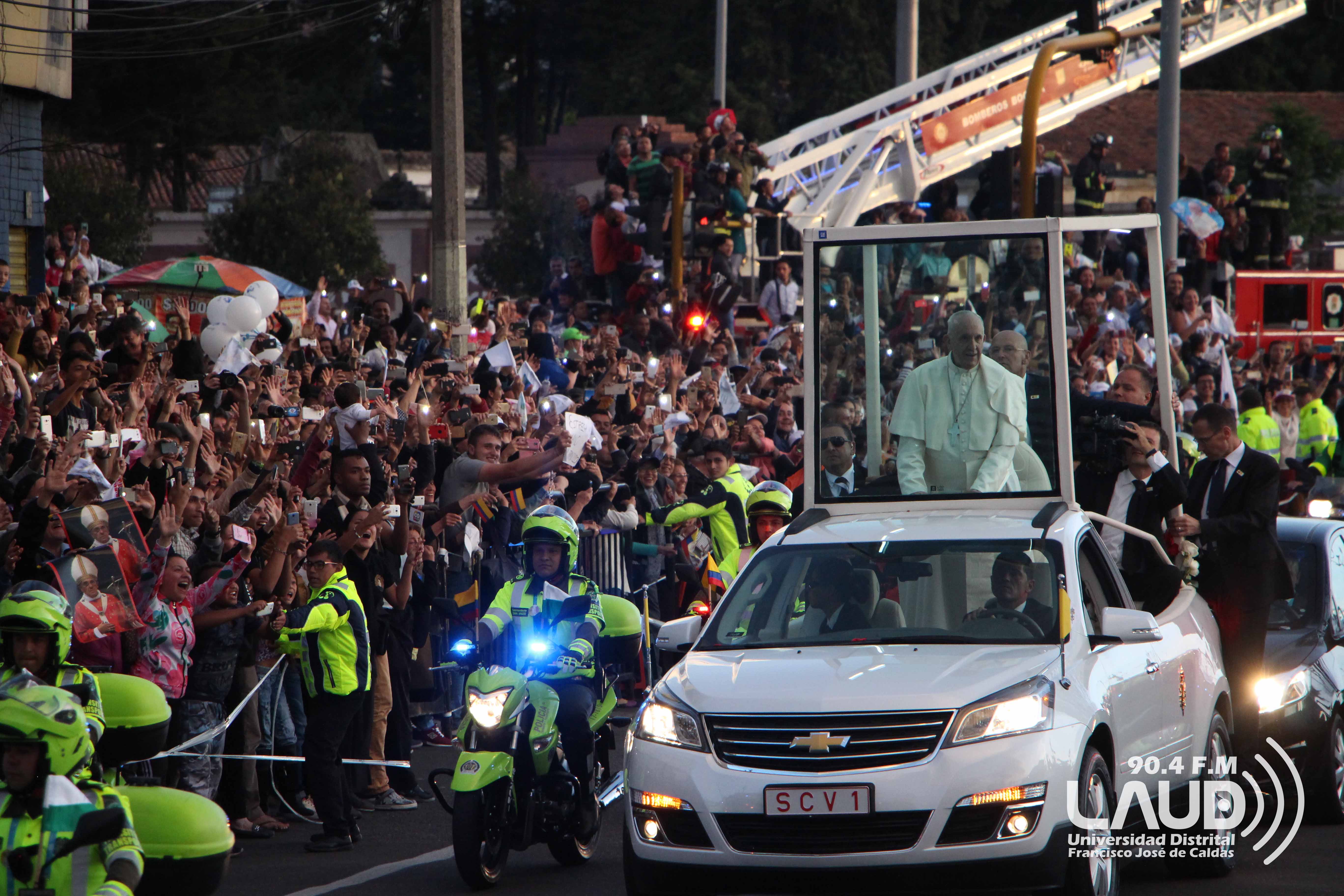 Primer día de la visita del Papa a Bogotá